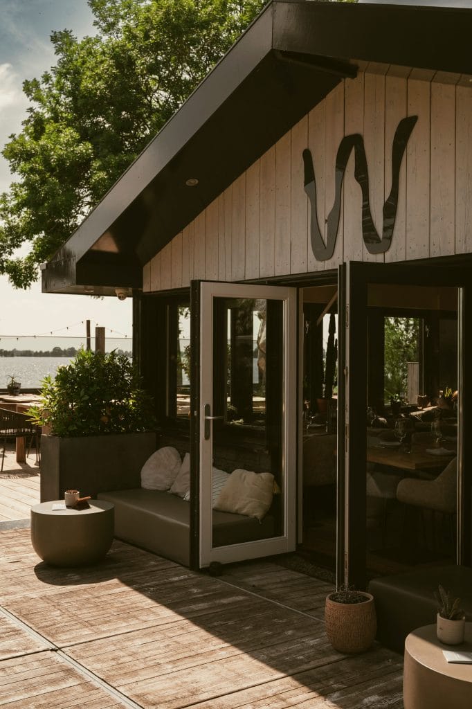 Wander island, lounge terras sfeerfoto