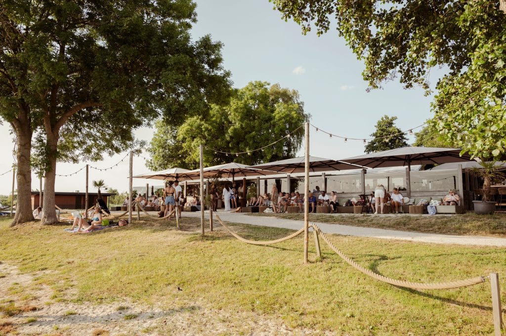 contact, wander island, vinkeveen restaurant aan het water, eiland 1