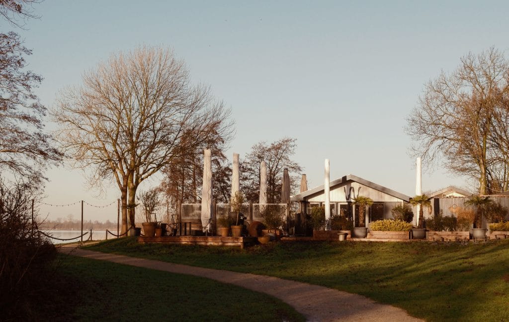 Feesten en groepen – Wander Island locatie aan het water